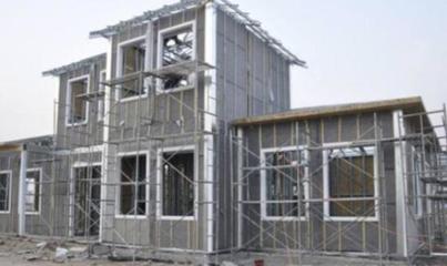 農村蓋房子還在用水泥嗎?選這種材料施工,不僅抗地震還防臺風